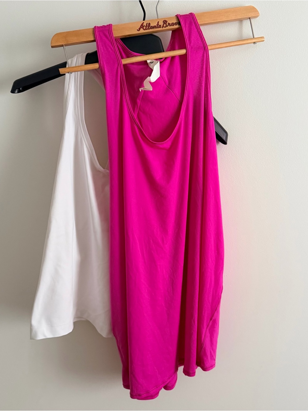 Lululemon set of 2 tank tops size 12/14